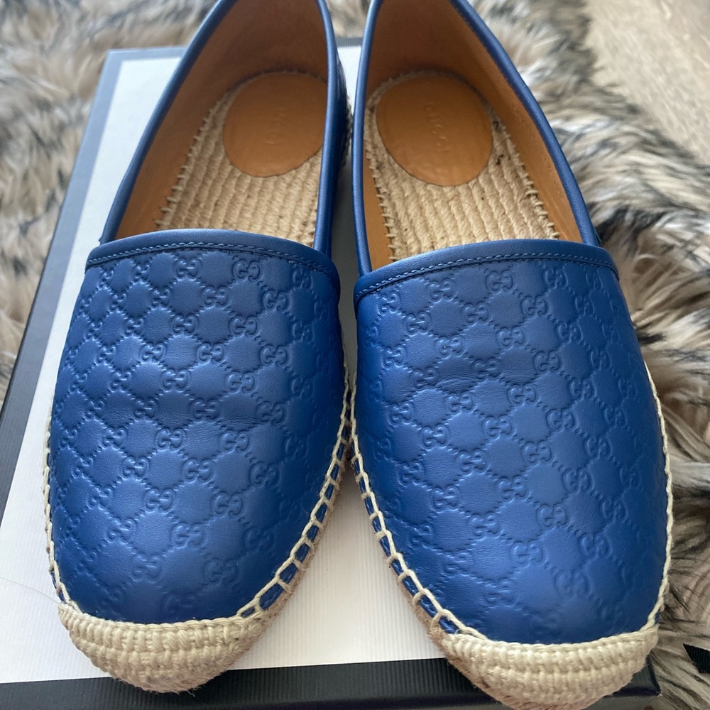 ❤️SOLD❤️ Authentic Gucci Leather Espadrilles in Blue - Picture 1 of 11